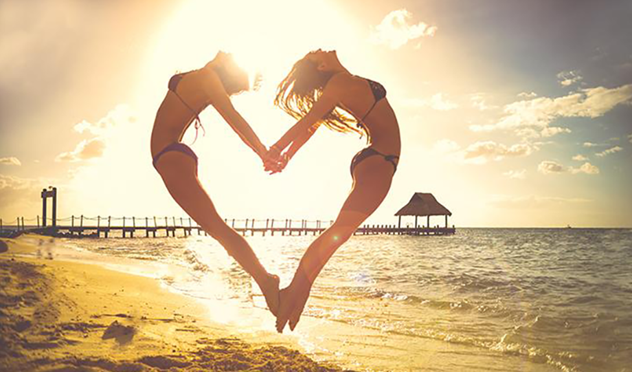 13 Steps to a Stress-Free Family Holiday 13 Steps to a Stress-Free Family Holiday